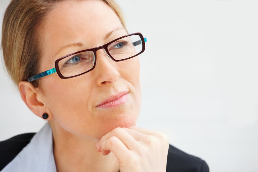 Refraktiver Linsentausch mit künstlicher Linse bei Altersweitsichtigkeit